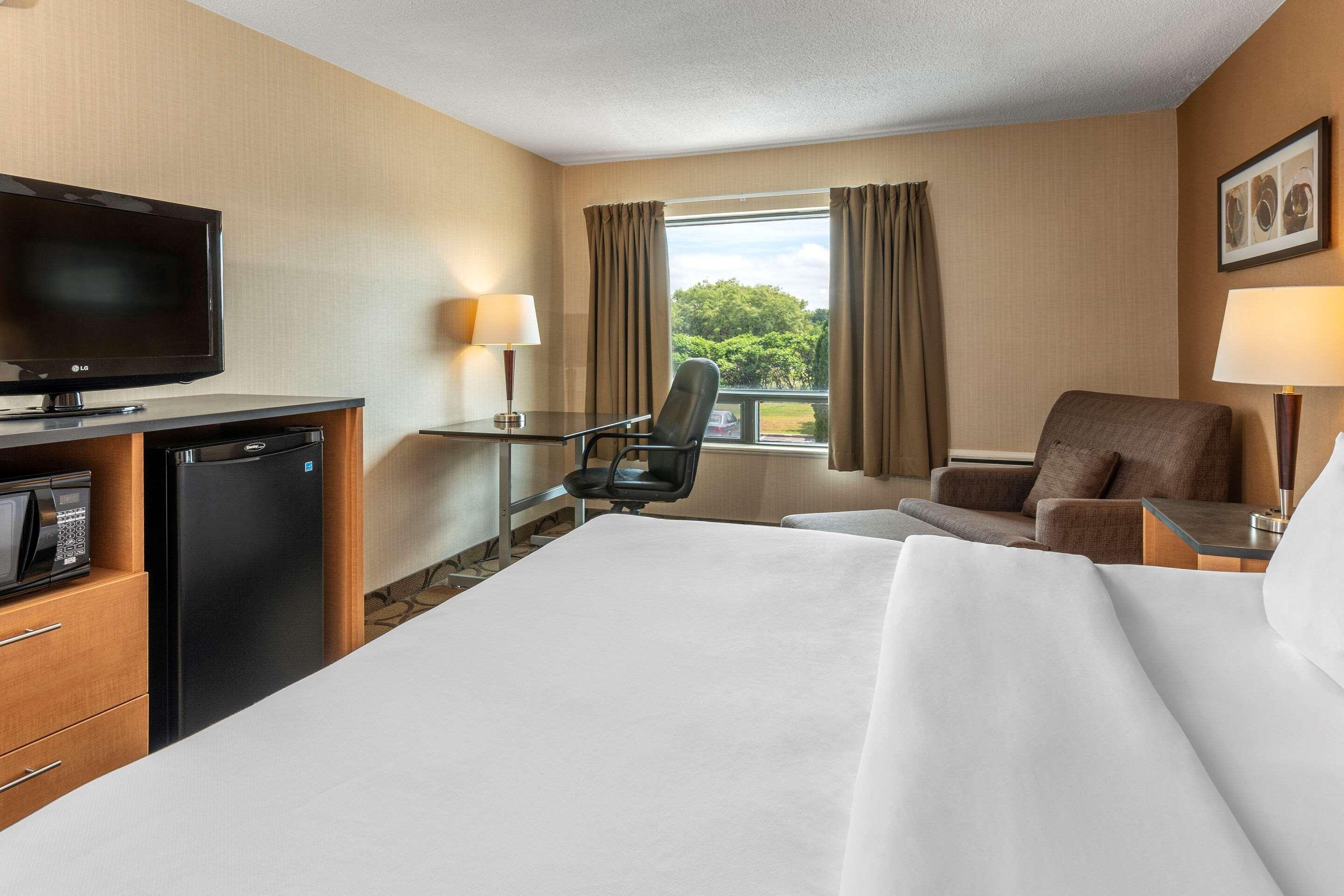 Comfort Inn Sept-Îles Eksteriør billede