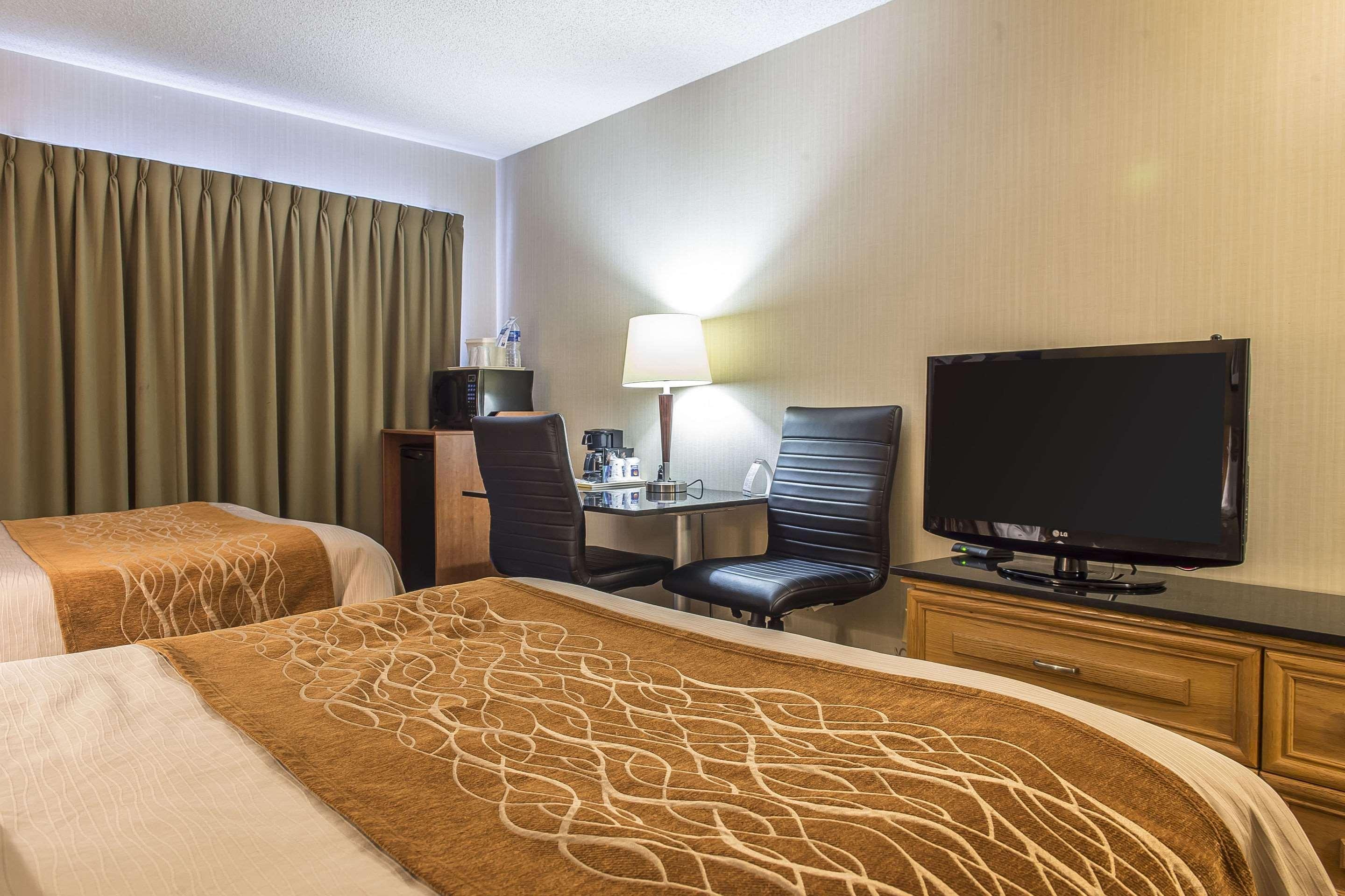 Comfort Inn Sept-Îles Eksteriør billede